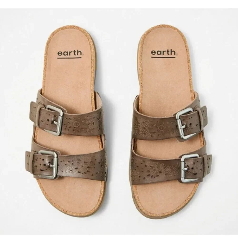 EARTH PERFORATED LEATHER SLIDE SANDALS SAND ANTIGUA WARM
